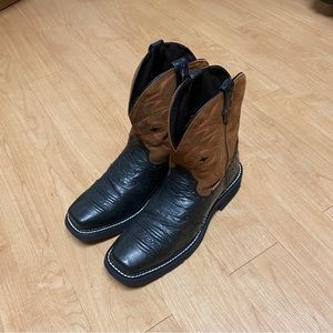 Justin cowboy square head boots